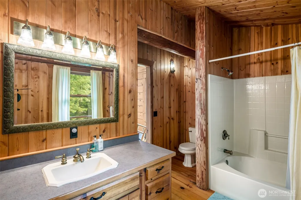 3124 Mosquito Lake Road Deming WA 98244