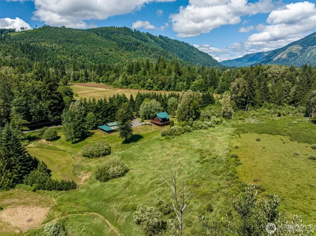 3124 Mosquito Lake Road Deming WA 98244