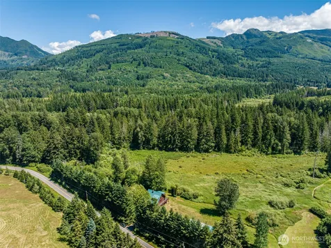 3124 Mosquito Lake Road Deming WA 98244
