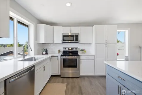 1010 200th Street Ct E Spanaway WA 98387