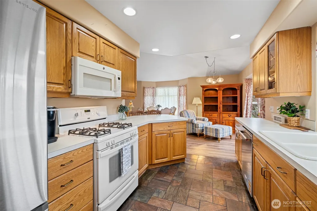 1023 Littlejohn Way Sequim WA 98382