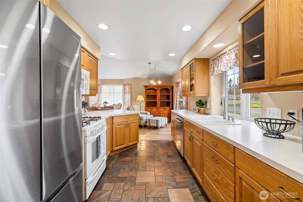 1023 Littlejohn Way Sequim WA 98382