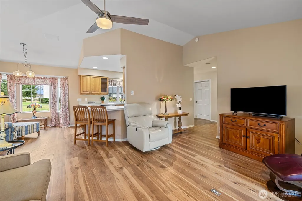 1023 Littlejohn Way Sequim WA 98382