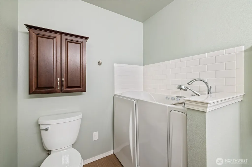 1023 Littlejohn Way Sequim WA 98382