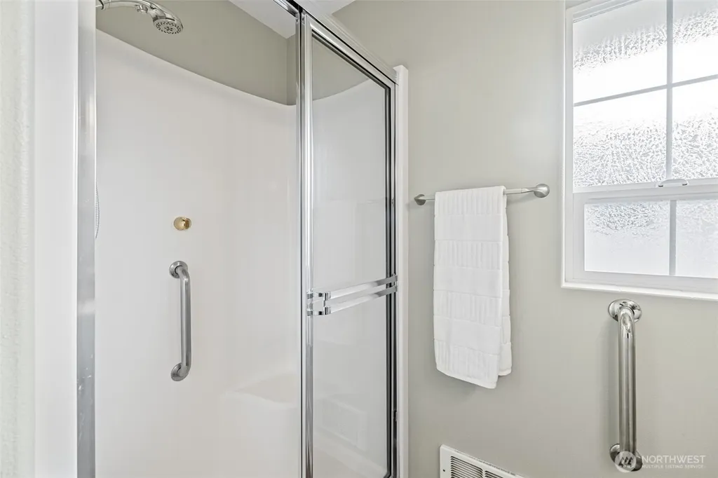 1023 Littlejohn Way Sequim WA 98382