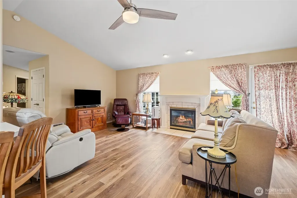 1023 Littlejohn Way Sequim WA 98382