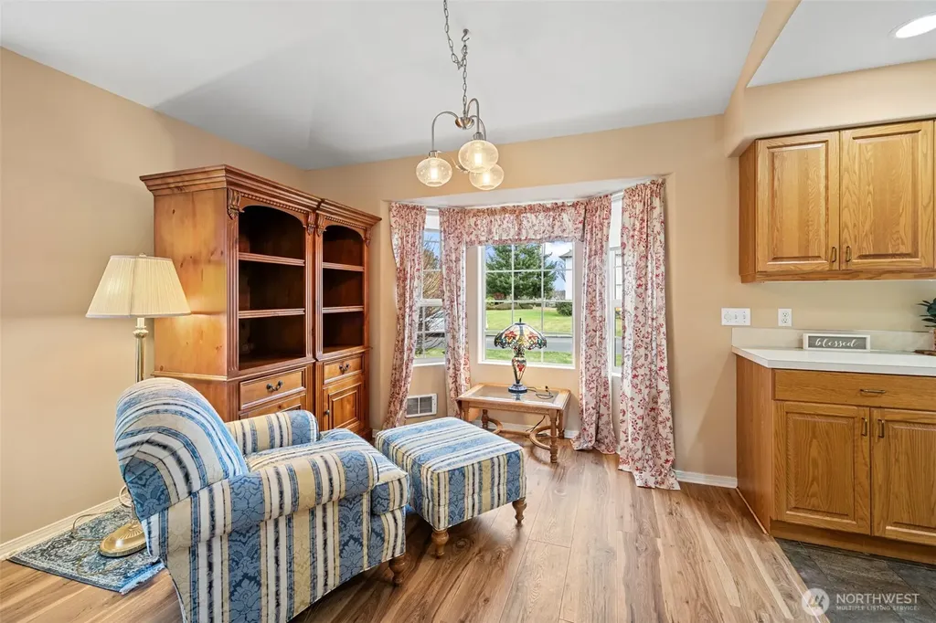 1023 Littlejohn Way Sequim WA 98382