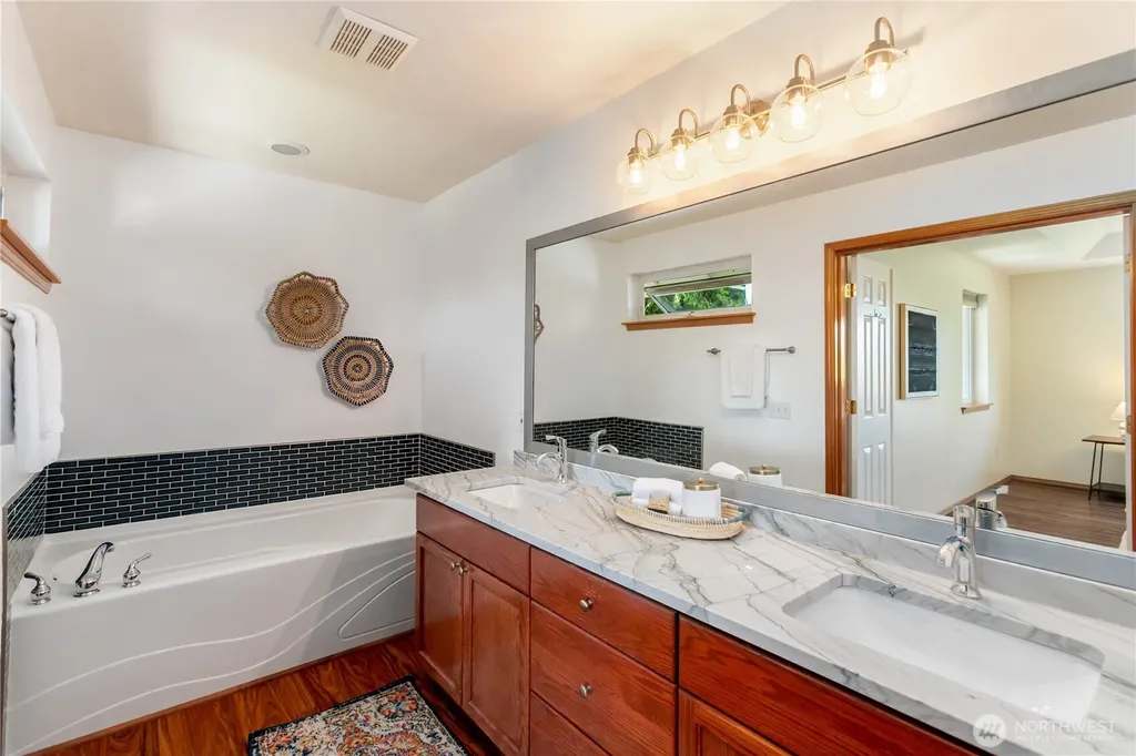 16104 Bay Ridge Drive NW Poulsbo WA 98370