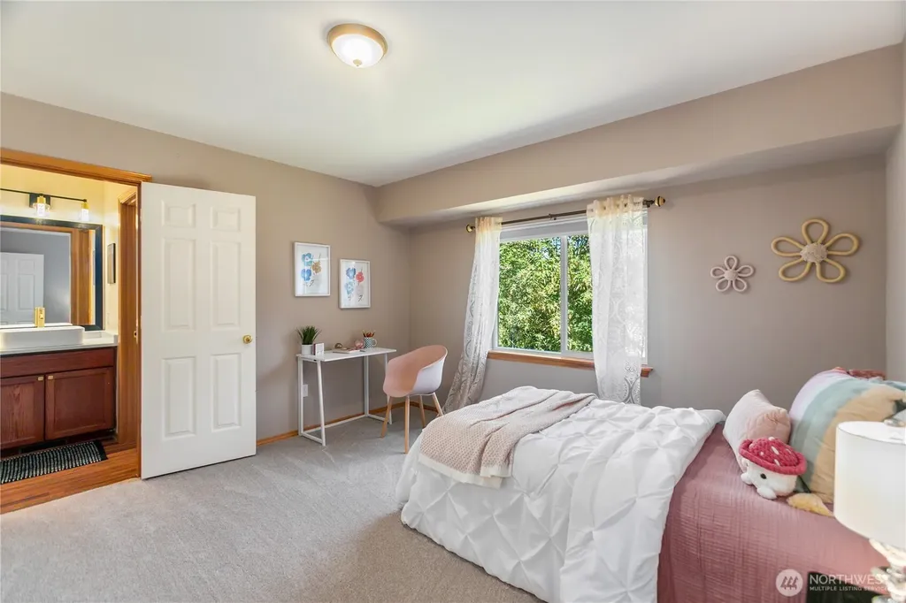 16104 Bay Ridge Drive NW Poulsbo WA 98370