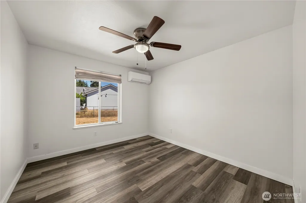 9200 Applegate Loop SW Rochester WA 98579