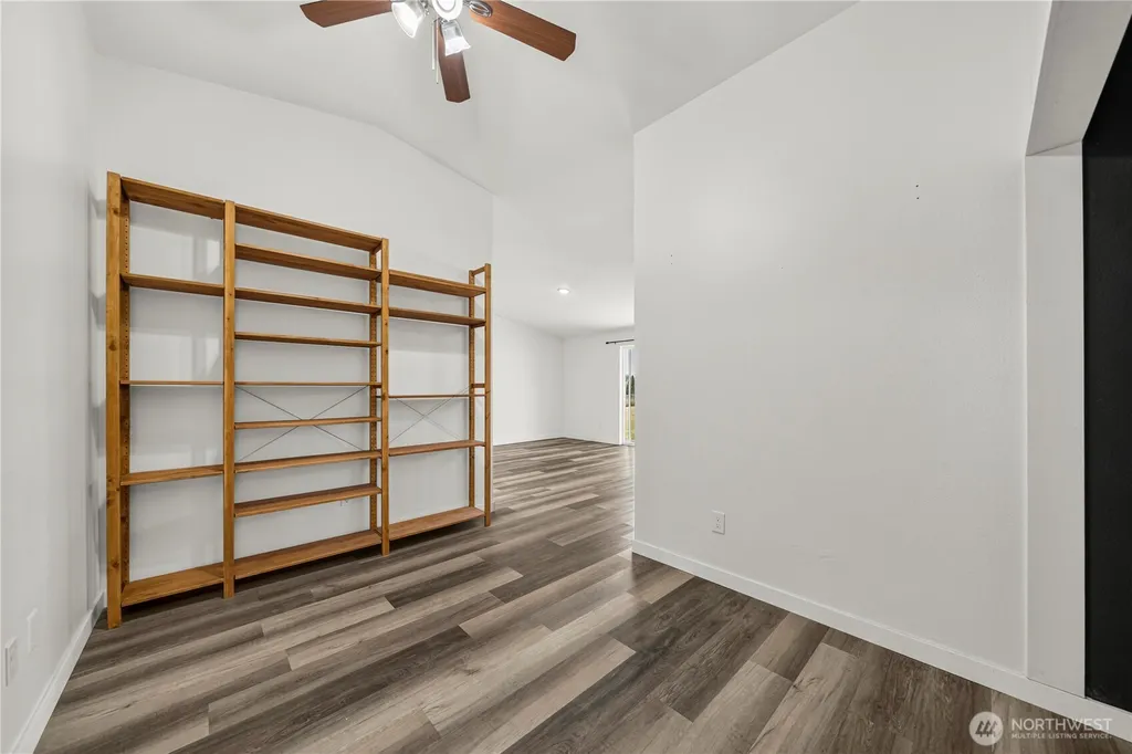 9200 Applegate Loop SW Rochester WA 98579
