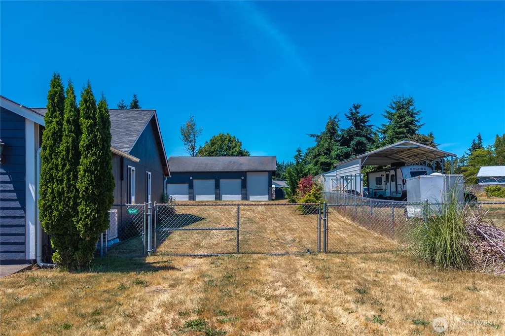 9200 Applegate Loop SW Rochester WA 98579