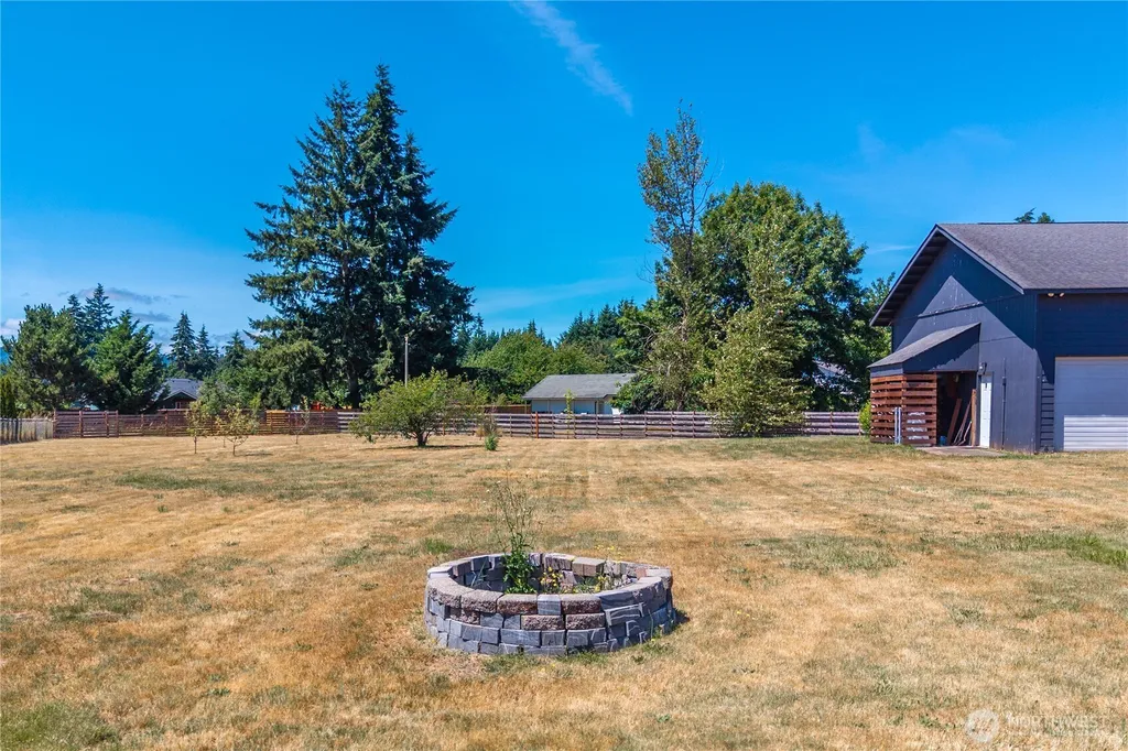 9200 Applegate Loop SW Rochester WA 98579