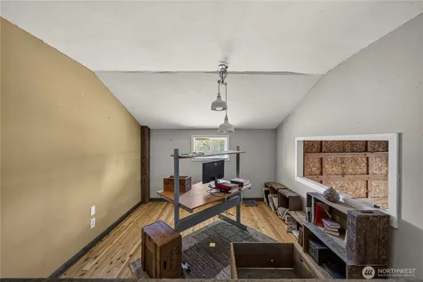 9200 Applegate Loop SW Rochester WA 98579