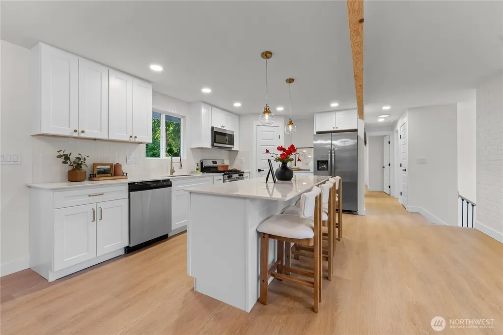 529 S 302nd Street Federal Way WA 98003