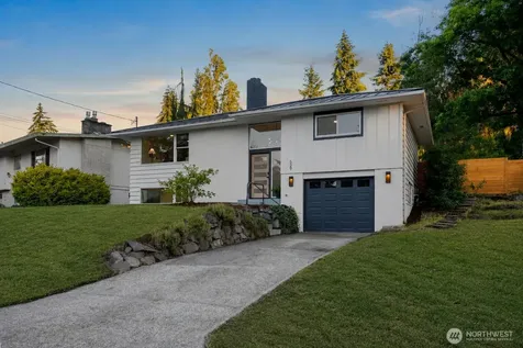 529 S 302nd Street Federal Way WA 98003