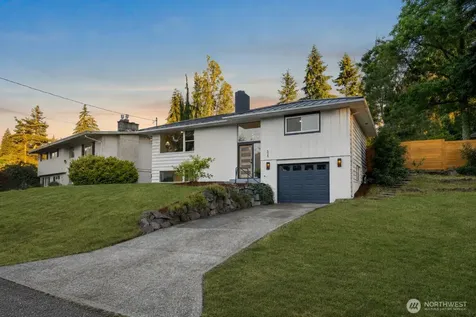 529 S 302nd Street Federal Way WA 98003