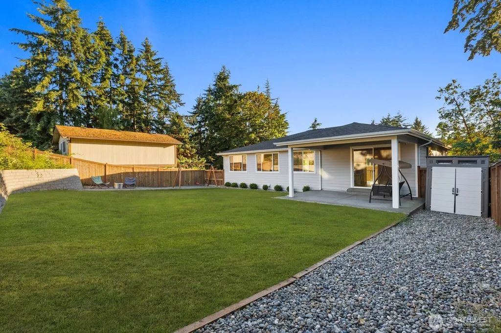 35112 26th Avenue S Federal Way WA 98003