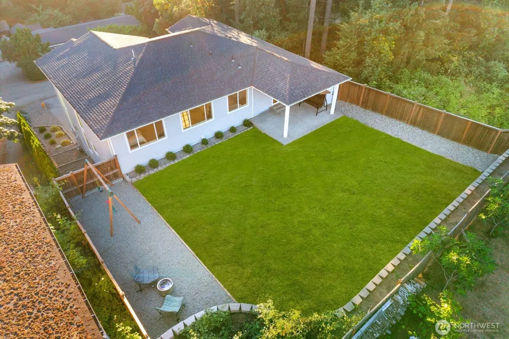 35112 26th Avenue S Federal Way WA 98003