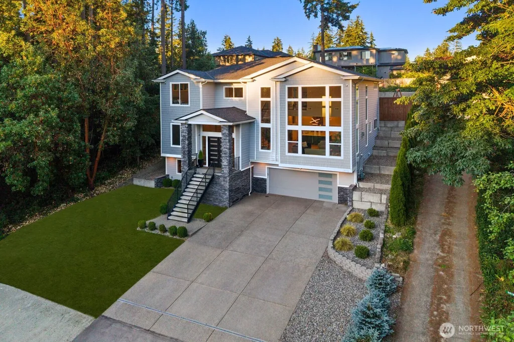 35112 26th Avenue S Federal Way WA 98003