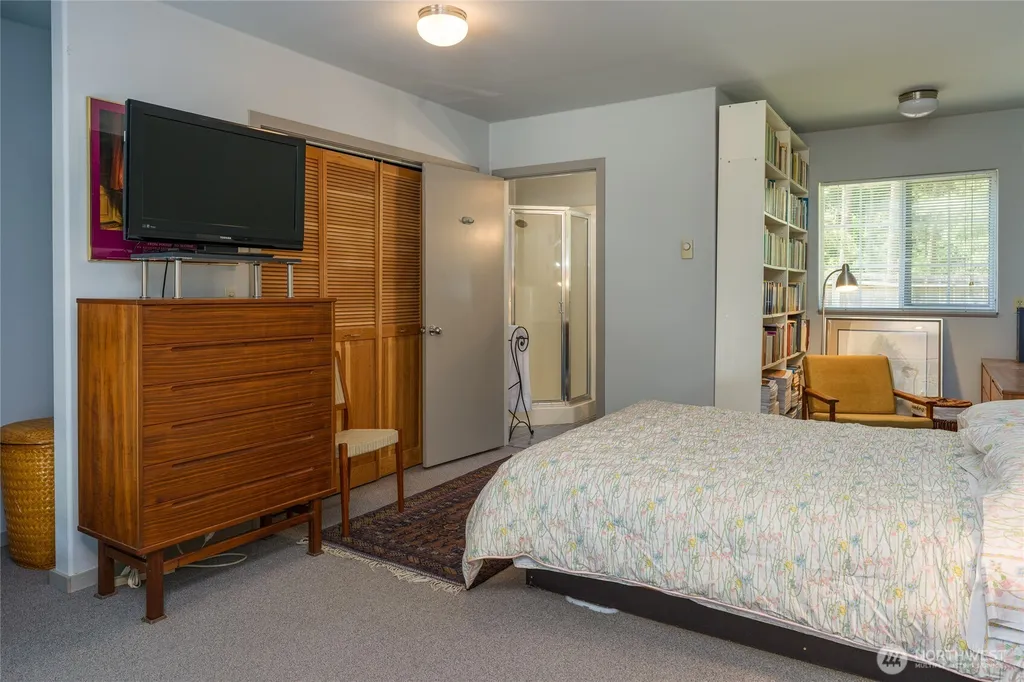 83 Islandale Lopez Island WA 98261