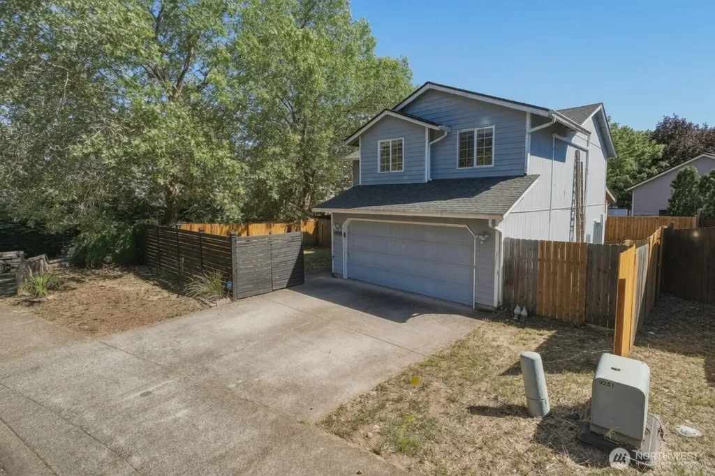 8292 NE Snowberry Loop Vancouver WA 98664