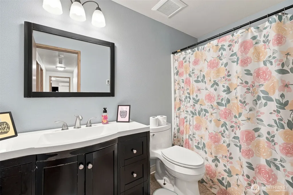 8292 NE Snowberry Loop Vancouver WA 98664