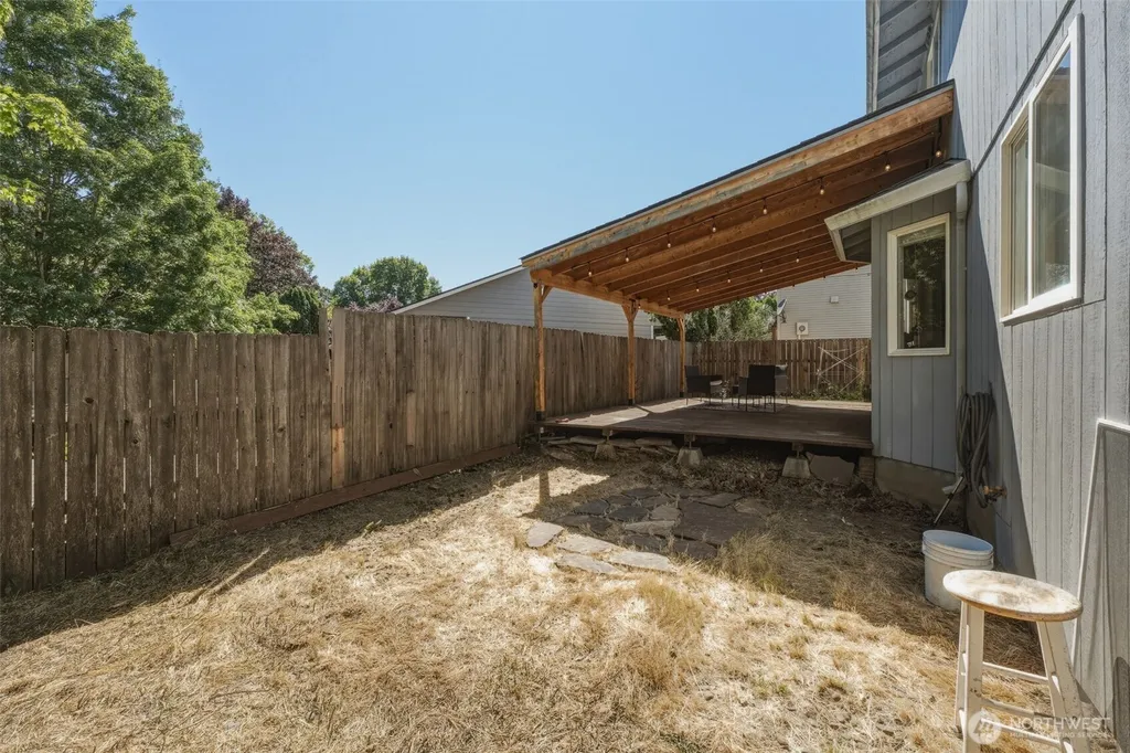 8292 NE Snowberry Loop Vancouver WA 98664