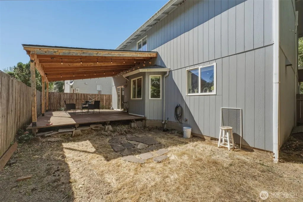 8292 NE Snowberry Loop Vancouver WA 98664