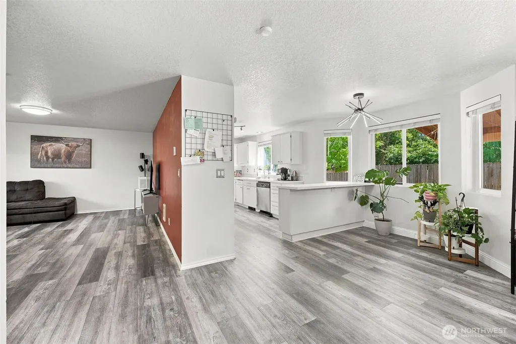 8292 NE Snowberry Loop Vancouver WA 98664