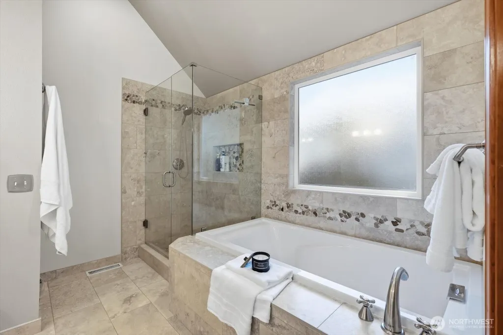4649 244th Place SE Sammamish WA 98029