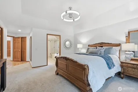 4649 244th Place SE Sammamish WA 98029