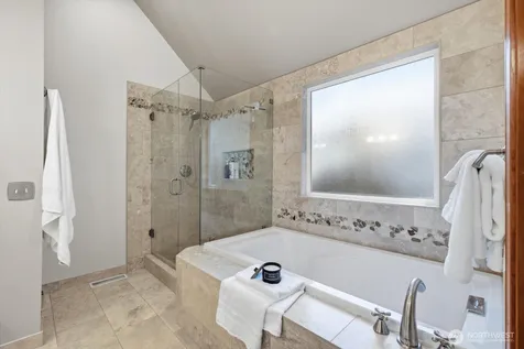 4649 244th Place SE Sammamish WA 98029