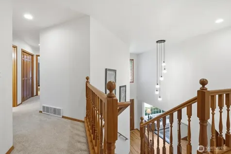 4649 244th Place SE Sammamish WA 98029