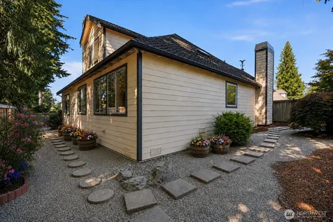 4649 244th Place SE Sammamish WA 98029