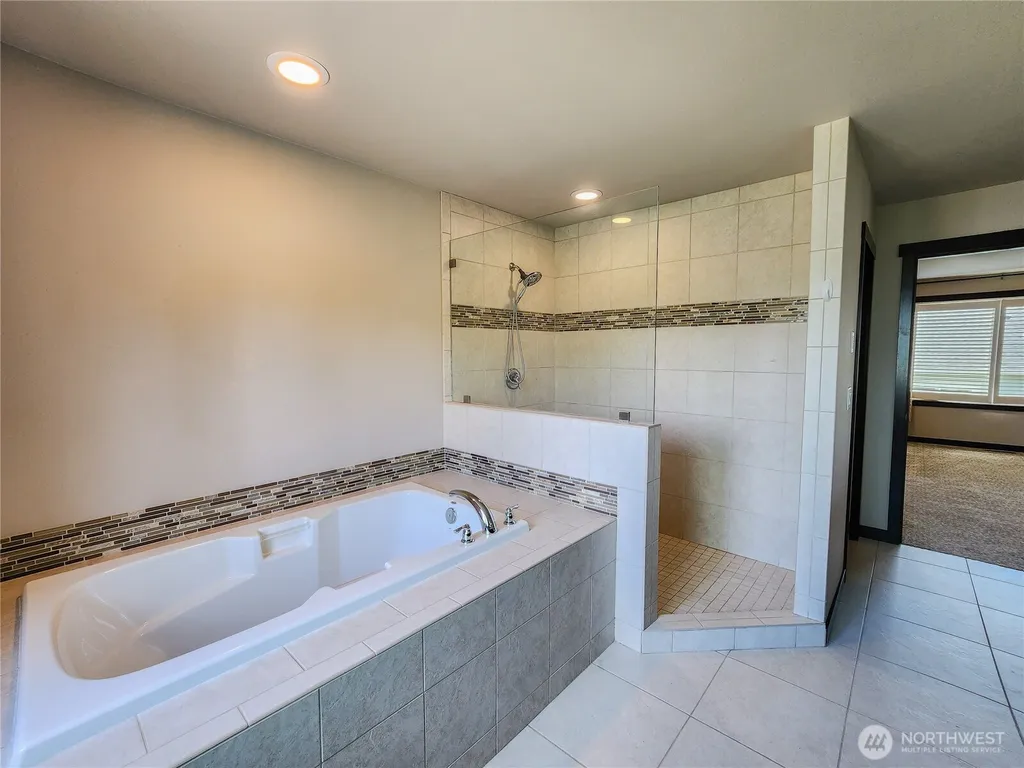 4008 H Avenue Anacortes WA 98221