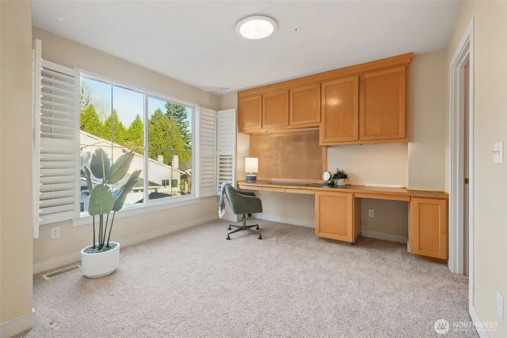 120 Newport Way NW Issaquah WA 98027