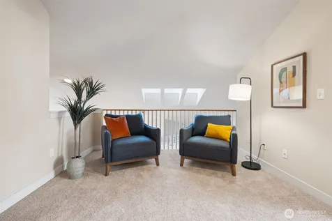 120 Newport Way NW Issaquah WA 98027