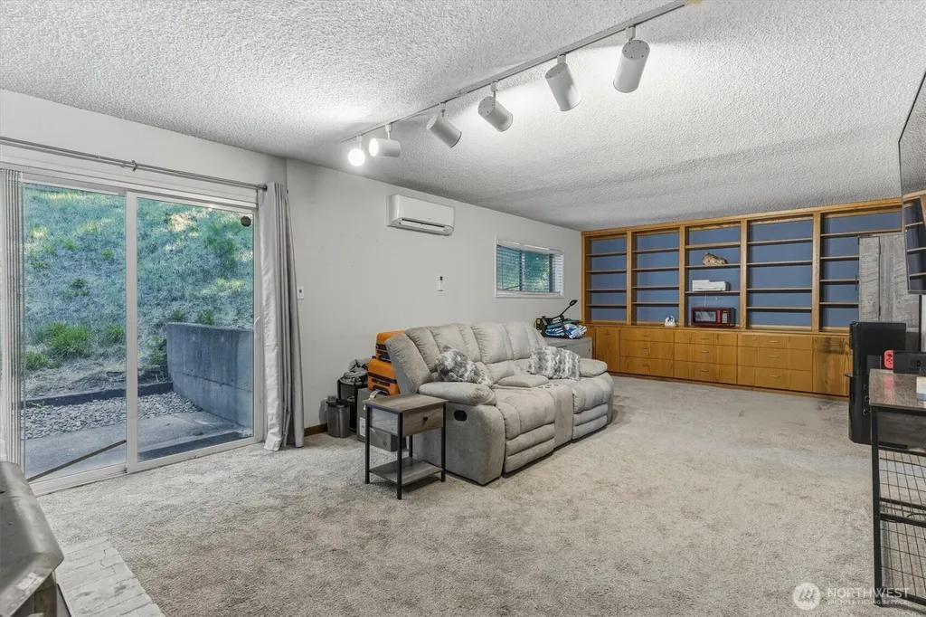 2326 Cedar Place Longview WA 98632