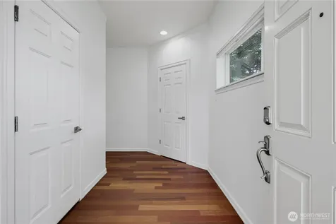 9729 26th Avenue SW Seattle WA 98106