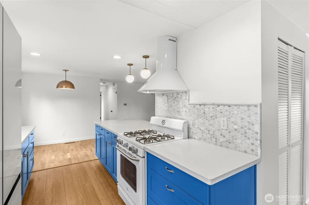 8315 198th Street SW Edmonds WA 98026