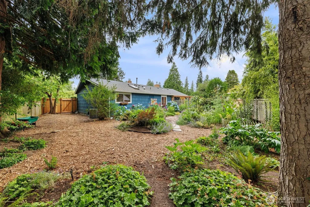 8315 198th Street SW Edmonds WA 98026