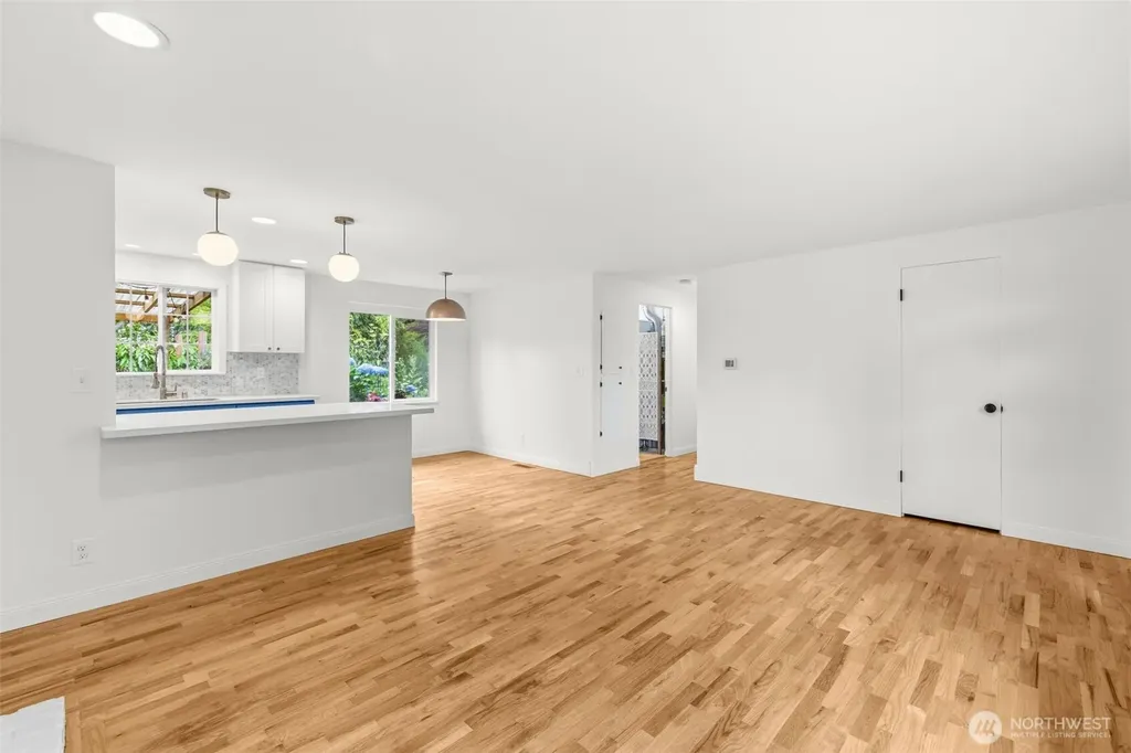 8315 198th Street SW Edmonds WA 98026