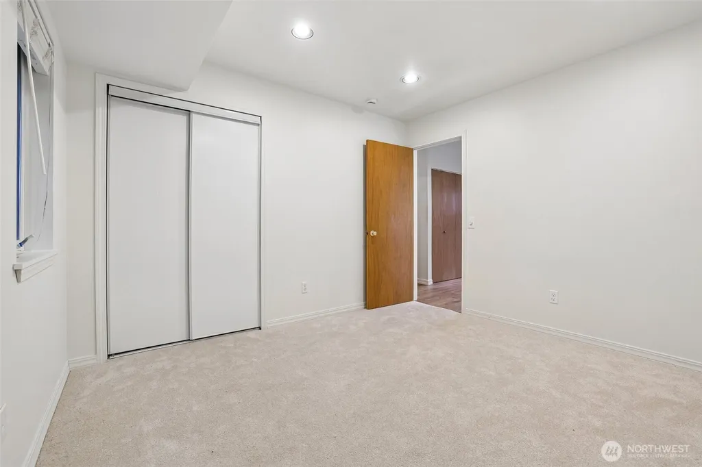 317 NE 91st Street Seattle WA 98115