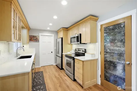 21007 NE 66th Street Redmond WA 98053