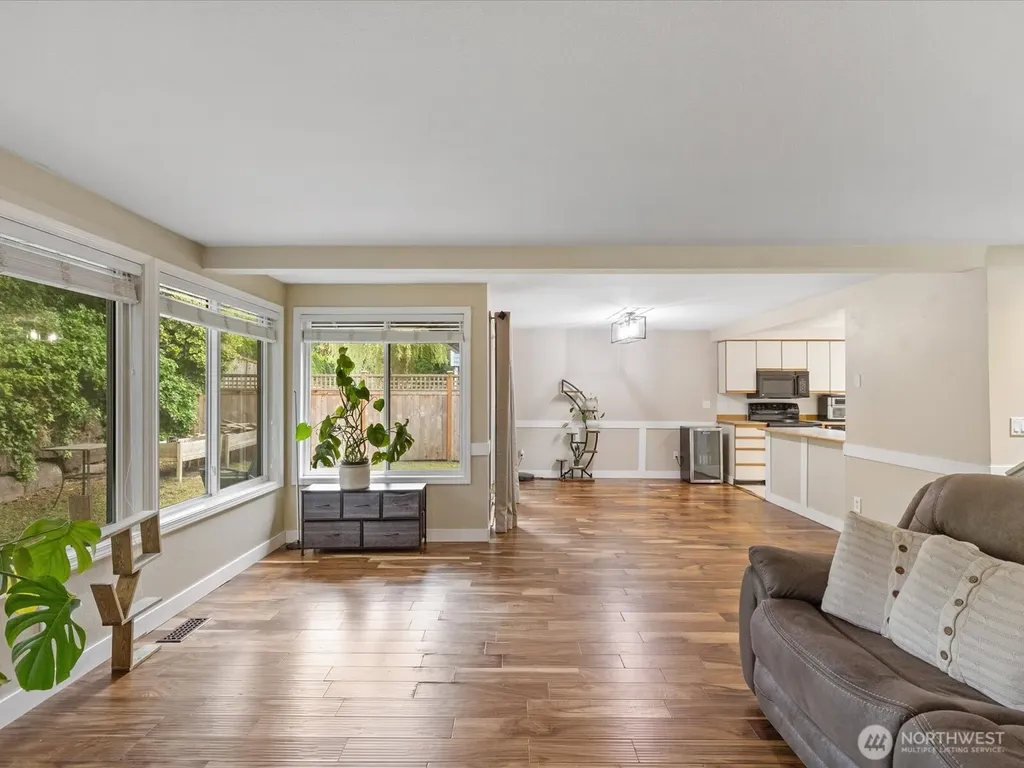 1726 174th Place SE Bothell WA 98012