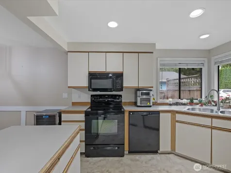 1726 174th Place SE Bothell WA 98012