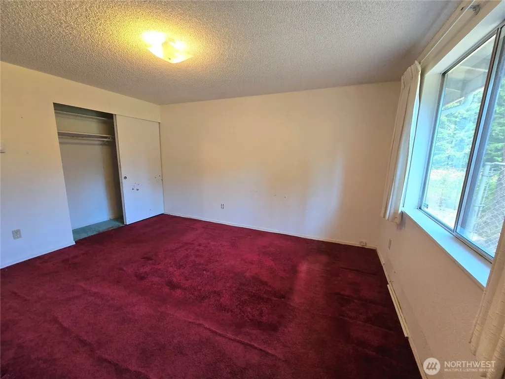 11075 Ridge Rim Trail SE Port Orchard WA 98367