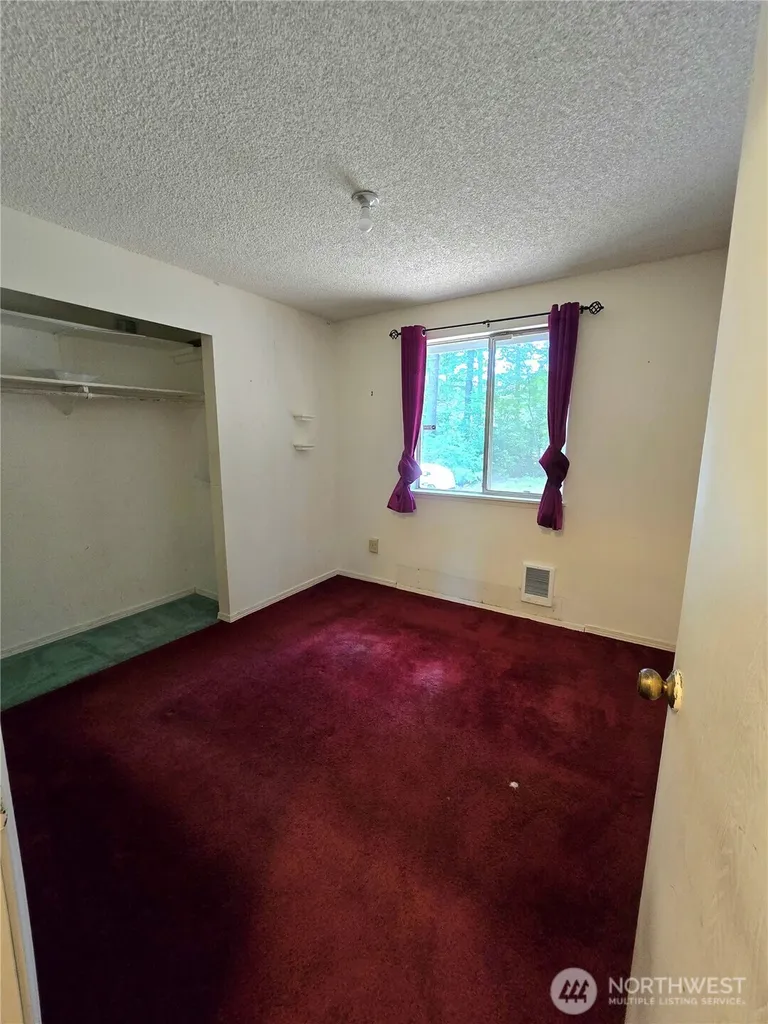 11075 Ridge Rim Trail SE Port Orchard WA 98367