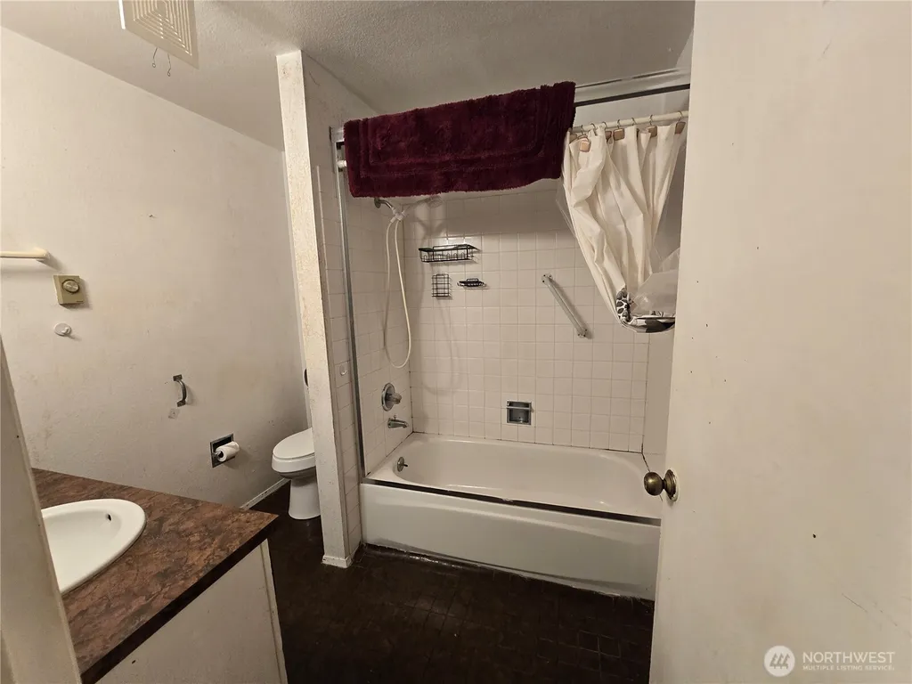 11075 Ridge Rim Trail SE Port Orchard WA 98367